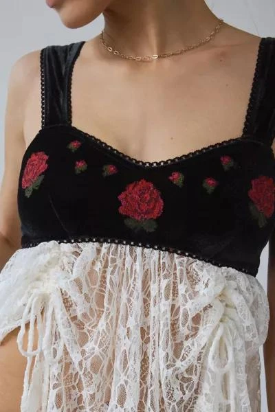Kimchi Blue Kimchi Blue Rose Garden Embroidered Babydoll Tank Top 3