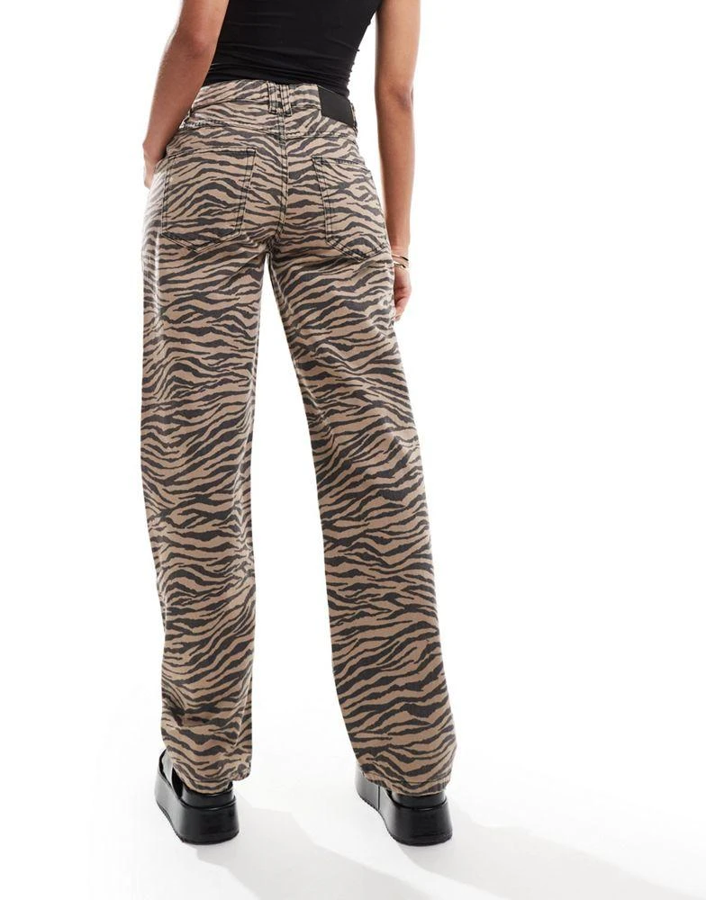 ASOS ASOS DESIGN  baggy  jean in tiger print 4