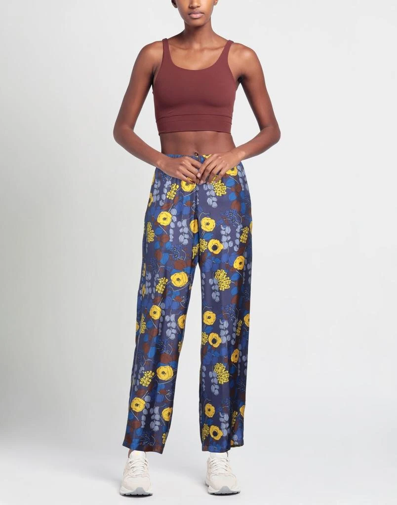 Laura Urbinati Casual pants 2