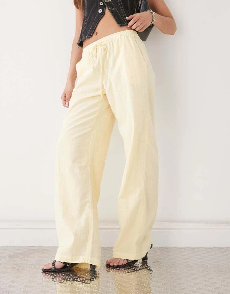Motel Motel wasic wide leg relaxed linen trouser in lemon yellow 5