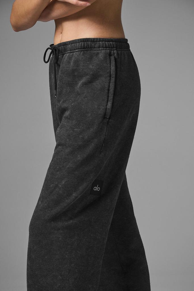 【Alo Yoga】Chill Vintage Wash Sweatpant Chill Vintage Wash Sweatpant - Black Wash | Alo Yoga