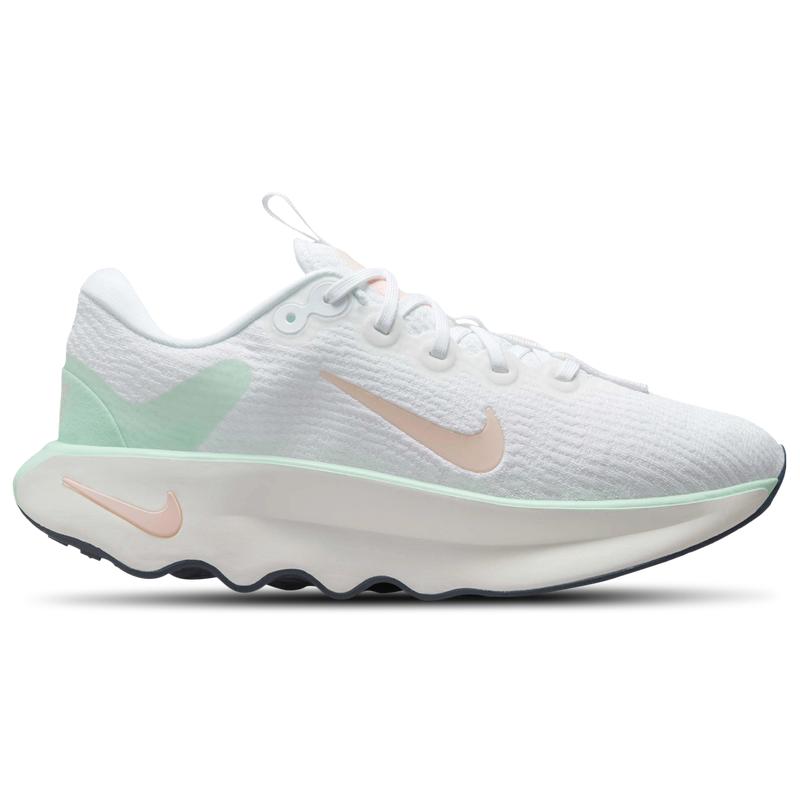 womens nike shoes footlocker