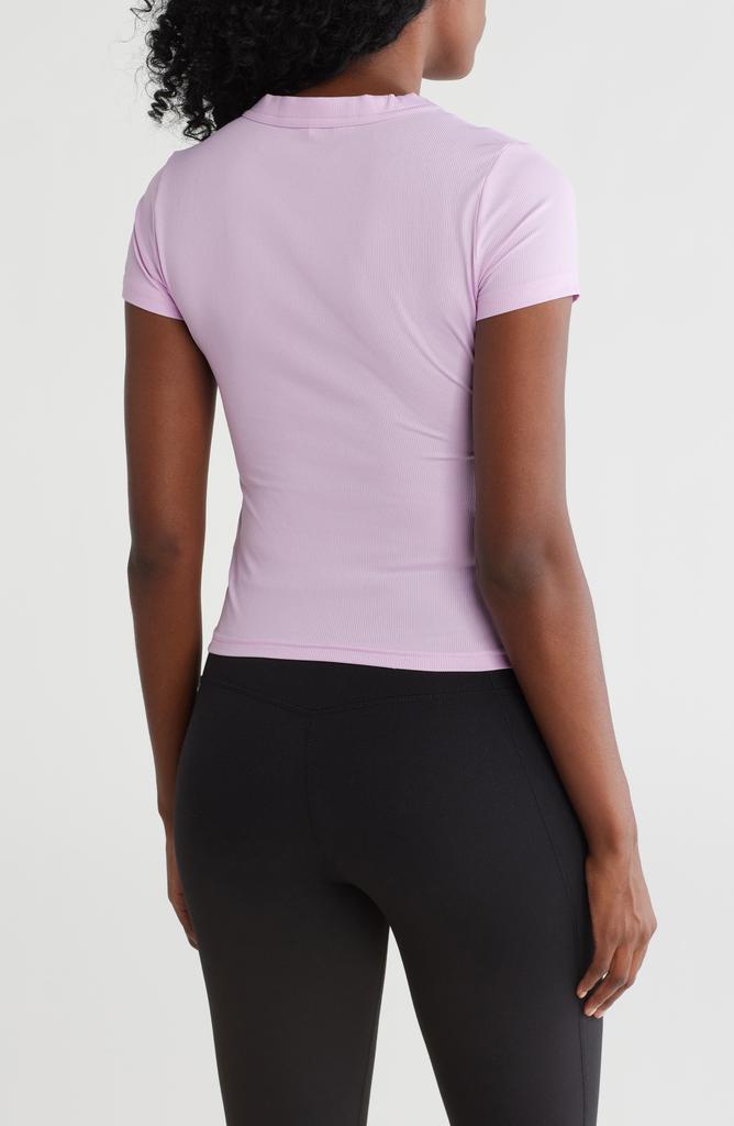 Travis Mathew Butterfly Beach Performance Rib Top