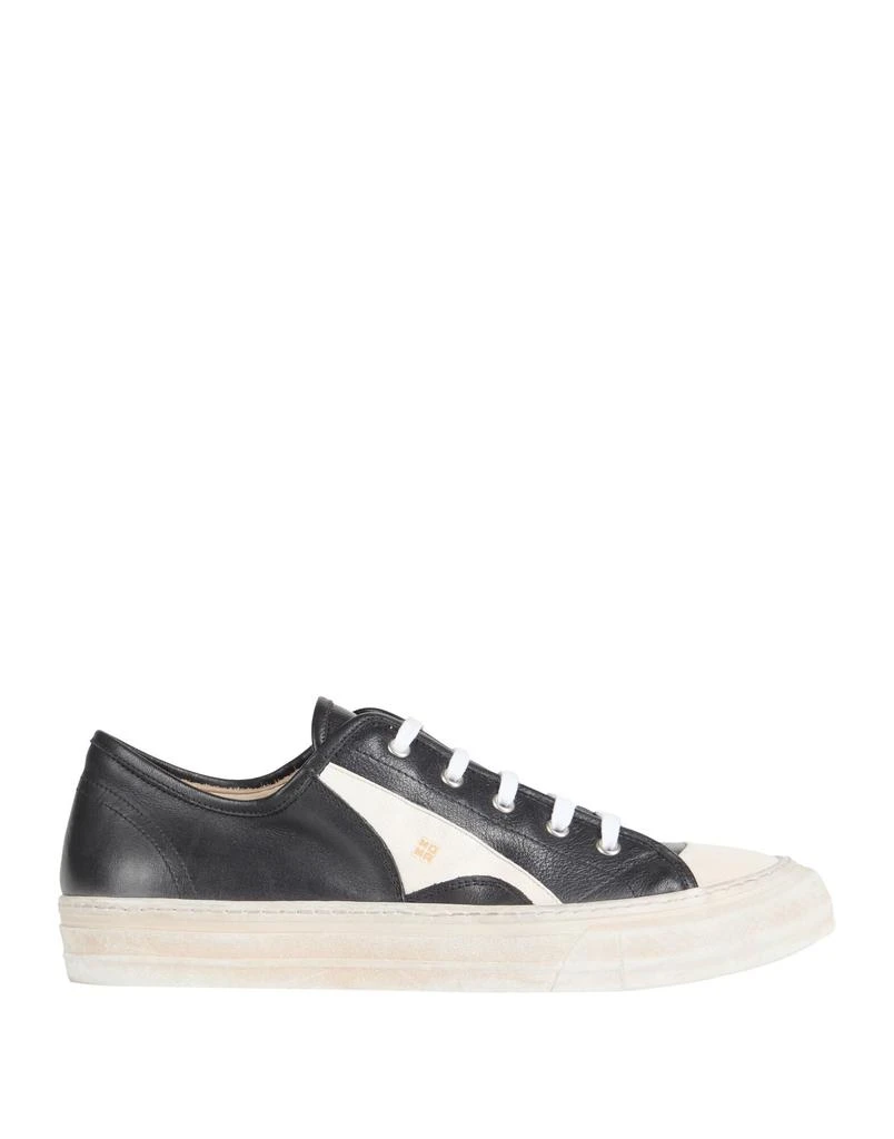 MOMA Sneakers 1