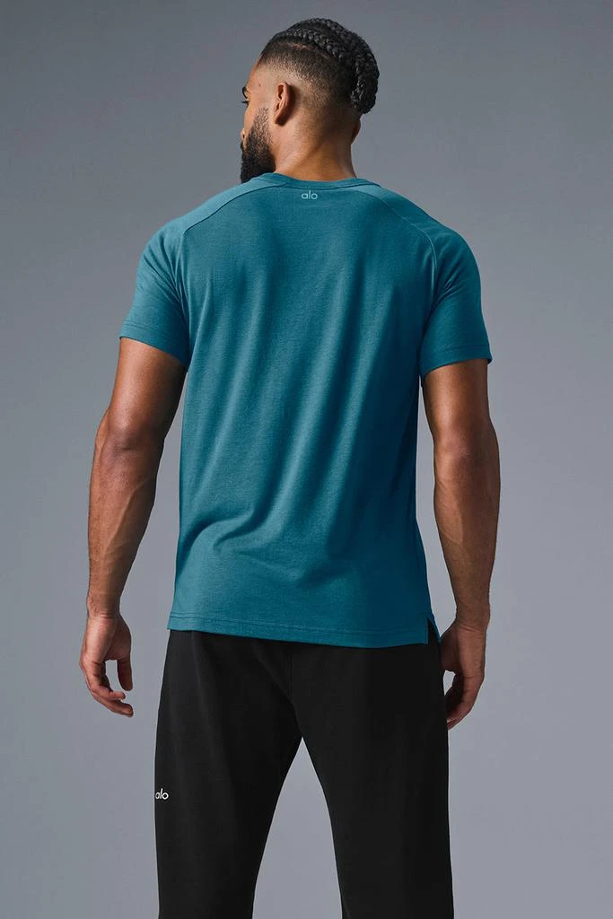 Alo Triumph Raglan Tee - Oceanic Teal 2