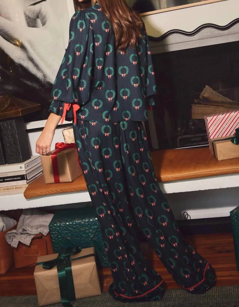 Oddi Oddi - Holiday Two-piece Pajama Set - Plus 5