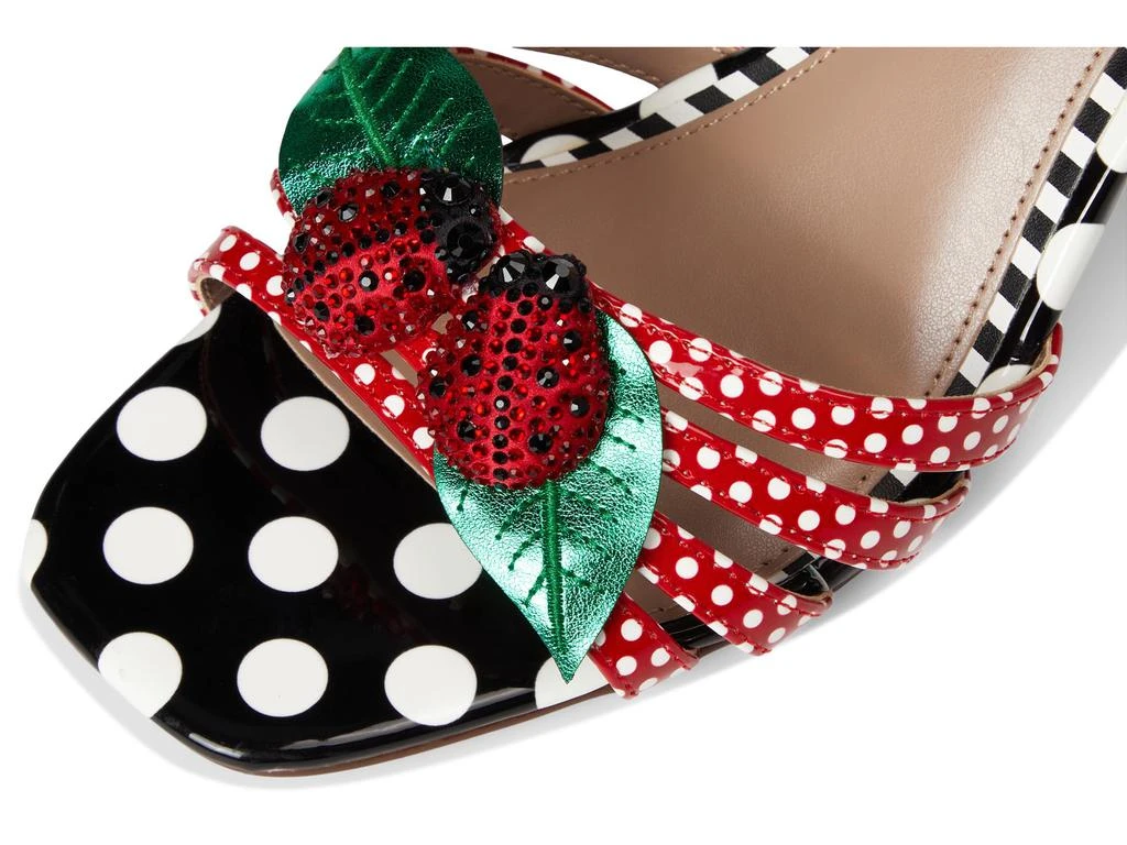 Betsey Johnson Cloverr 6