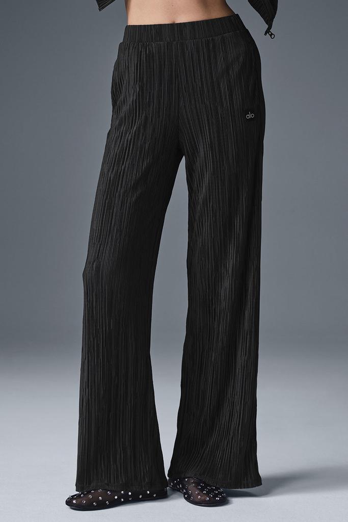 Alo High-Waist Micro Plisse Straight Leg Pant - Black - Outdoor