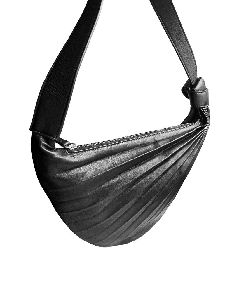 Sabrina Zeng Chiaroscuro Hammock Sling Bag Black 3