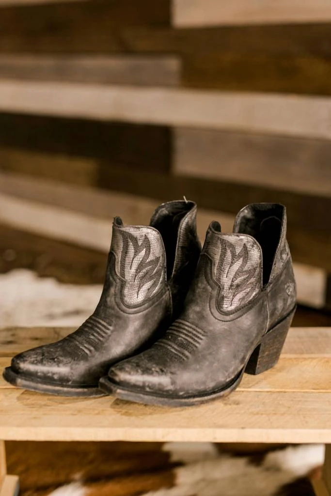 Ariat Hazel Western Boot In Naturally Distressed Black 3