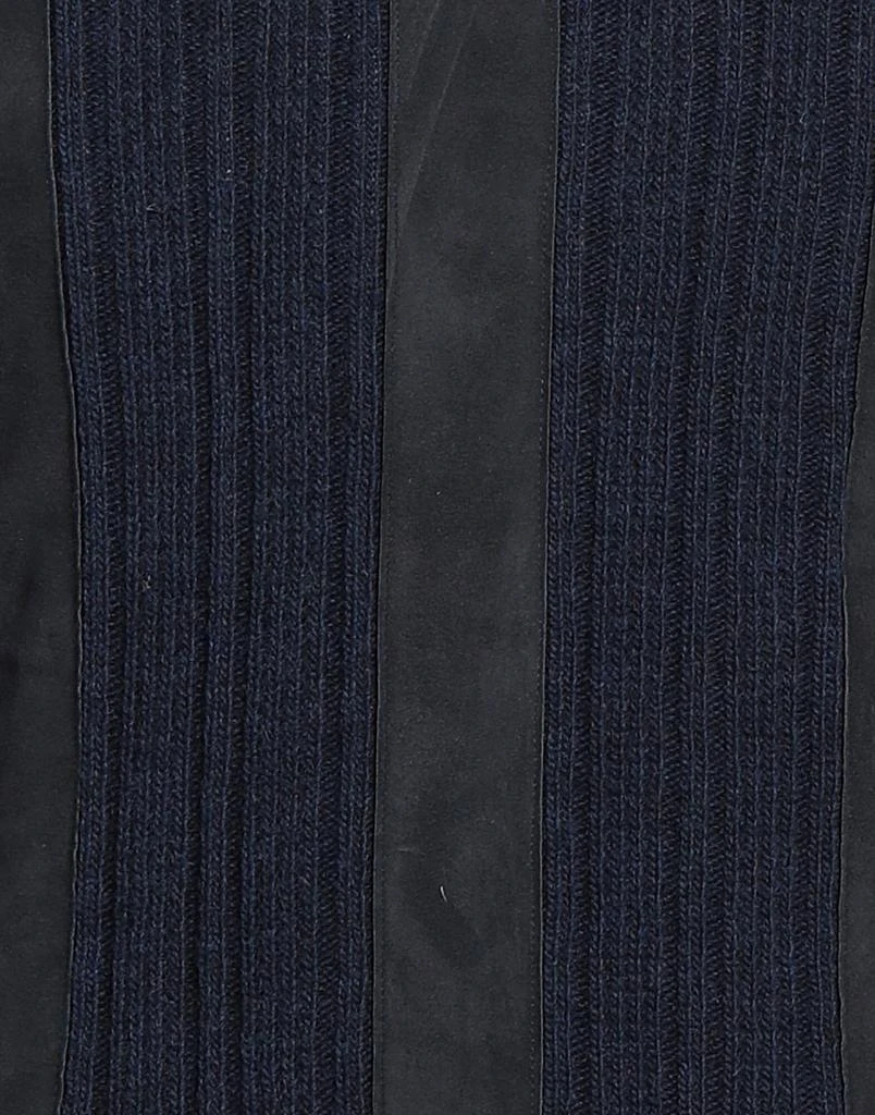 YOON Sweater 4