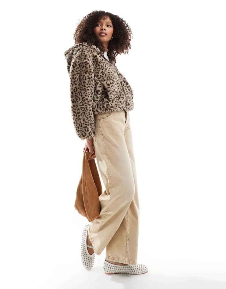 Bershka Bershka hooded faux fur jacket in leopard print 2