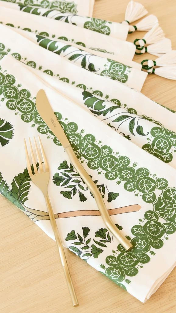 JOHANNA ORTIZ Dark Jungle Suzani Amazónico Napkins 3