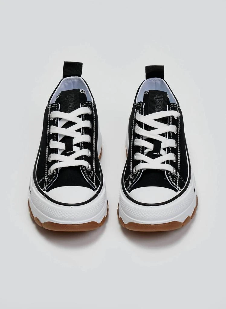 Refresh Women's Canvas Sneakers In Black 2