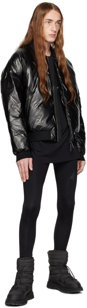 TEMPLA Black Classic T-Shirt 4