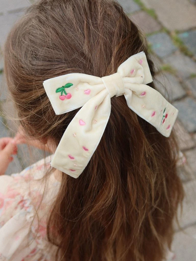 Konges Slojd Girls Velvet Bow Pearly Hair Clip in Ivory 2