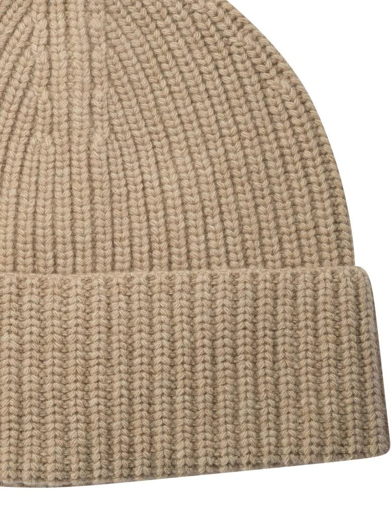 Ivy 
Oak Ivy 
Oak Amber Knit Beanie 3