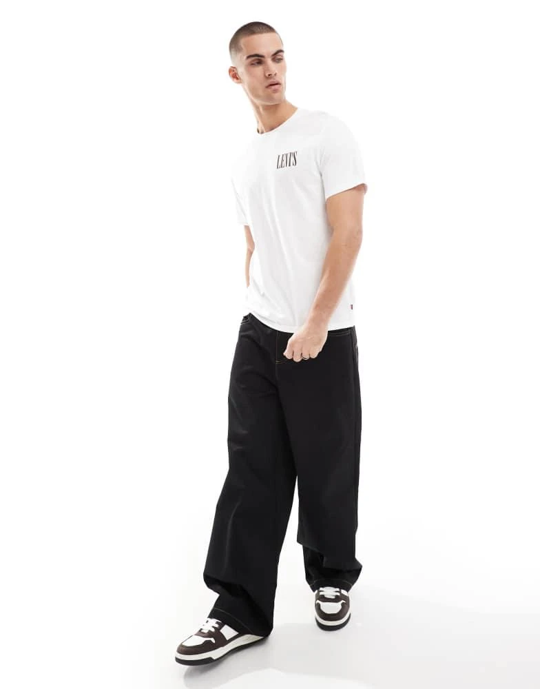 Levi
s Levi
s serif logo relaxed fit t-shirt in white 4