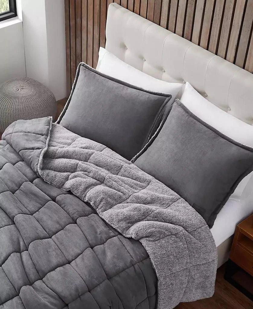 Eddie Bauer Sherwood Reversible Micro-suede Sherpa Comforter Set 2