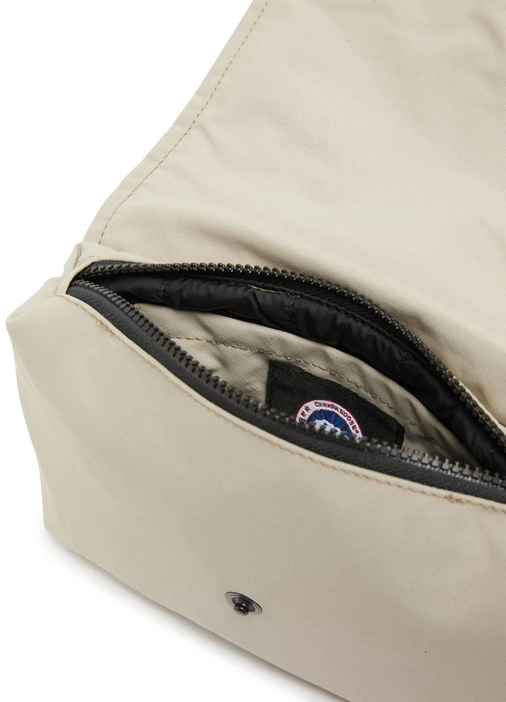 Canada Goose Belt bag 5