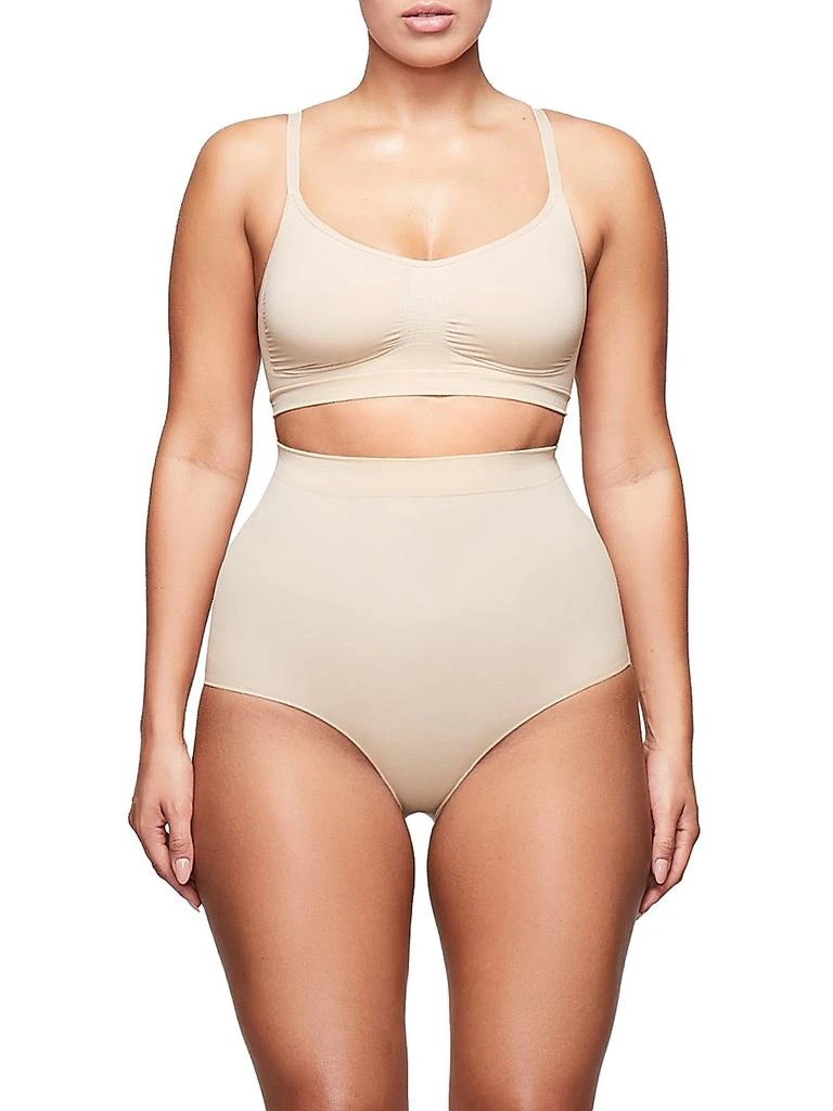 SKIMS Seamless Sculpt Bralette 2