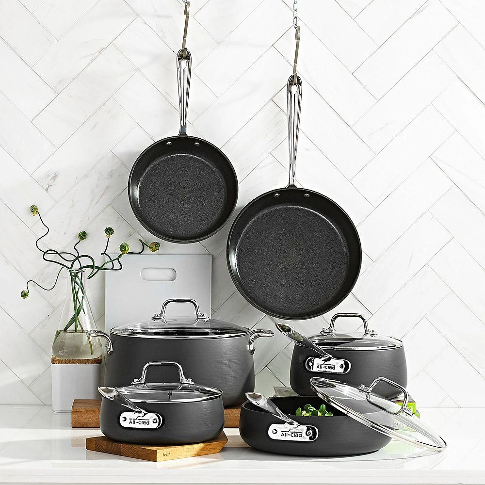 All-Clad Essentials Nonstick 10-Piece Set 3