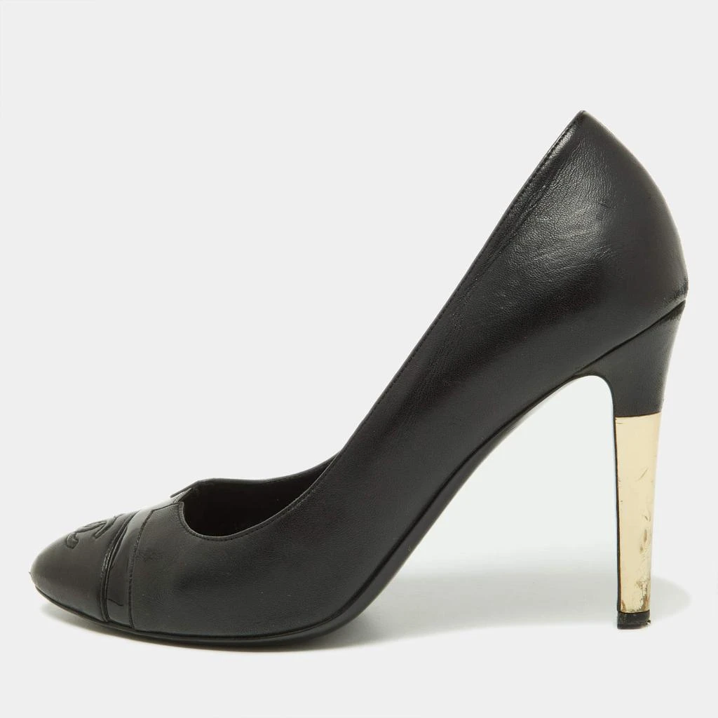 Chanel Chanel Black/Gold Patent and Leather CC Cap Toe Pumps Size 39.5 1