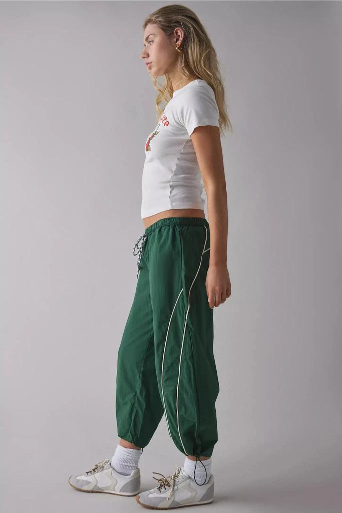 BDG BDG Fast Track Low-Rise Cropped Nylon Pant 3