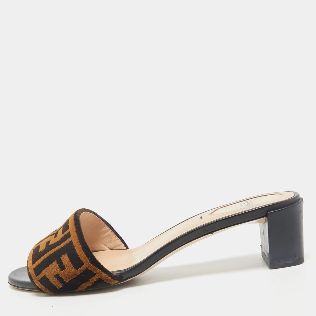 【関税＆送料込み】Fendi Ffold Ayers Flip-Flops Shoes Fendi Fendi ffold ayers flip-flops available on Monti