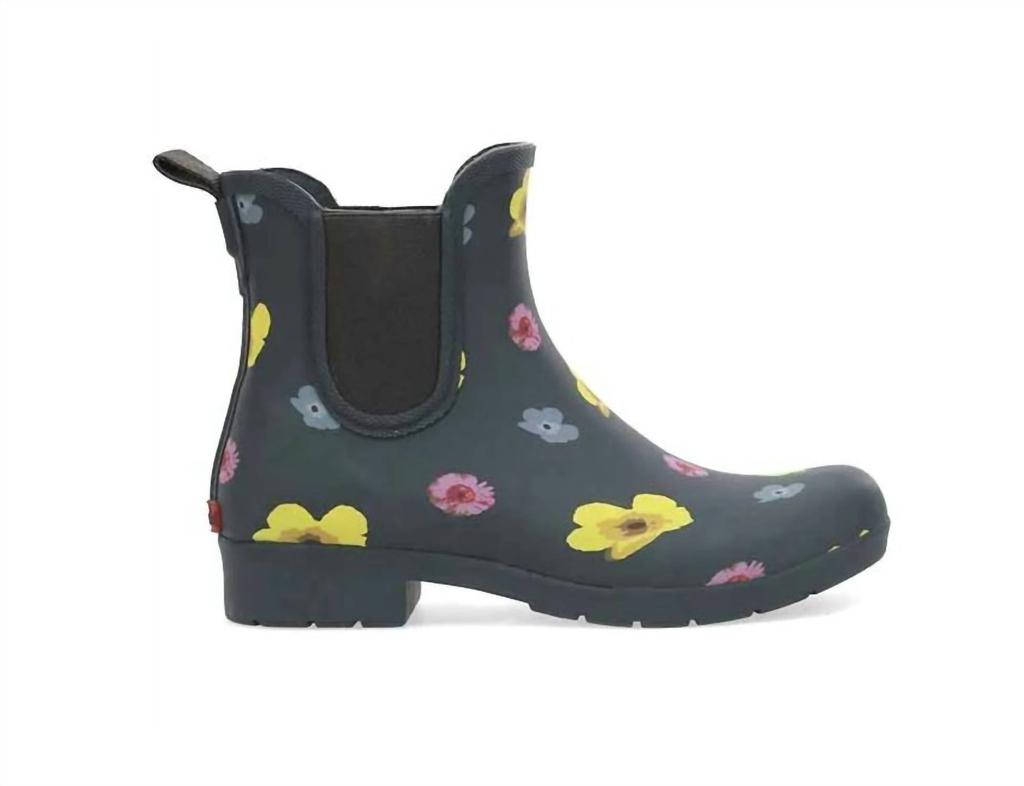 Chooka Chooka - Women Flower Print Rubber Pull On Waterproof Chelsea Rain Boots