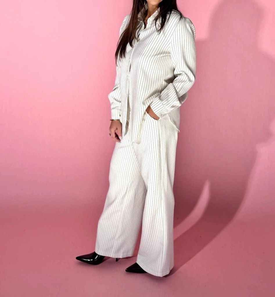 Q2 Q2 - Women
s Pinstripe Wide Leg Pants 3