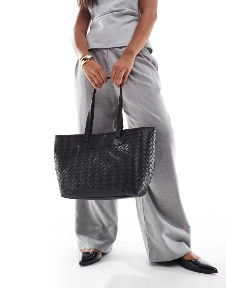 ASOS ASOS DESIGN tote bag in oversized weave in black 2