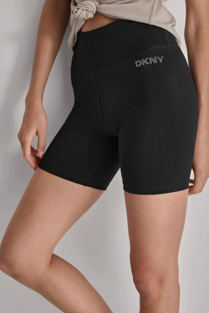 DKNY MID-RISE LOGO BIKER SHORT 4