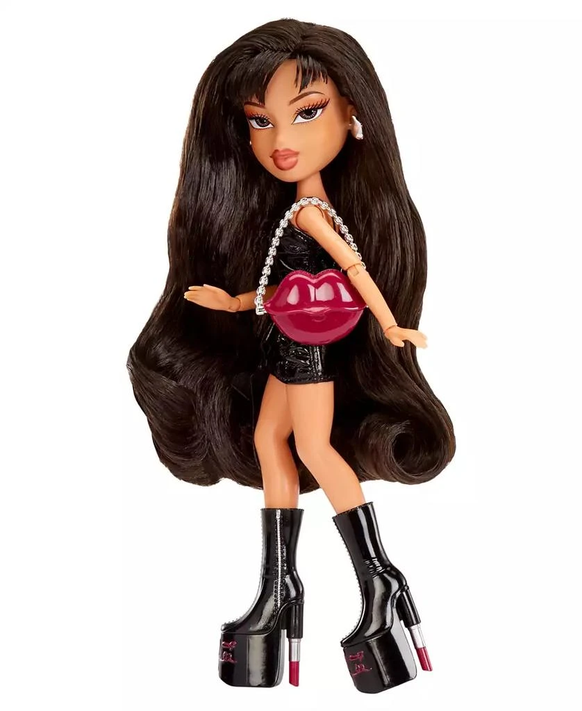 Bratz x Kylie Jenner Day Fashion Doll with Accessories and Poster 2