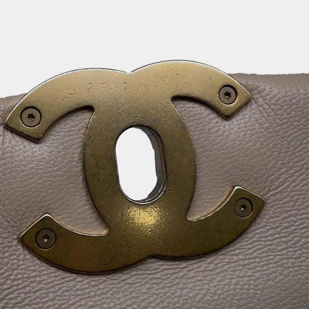 Chanel Chanel Beige Lambskin Leather 19 Chain Shoulder Handbag 5