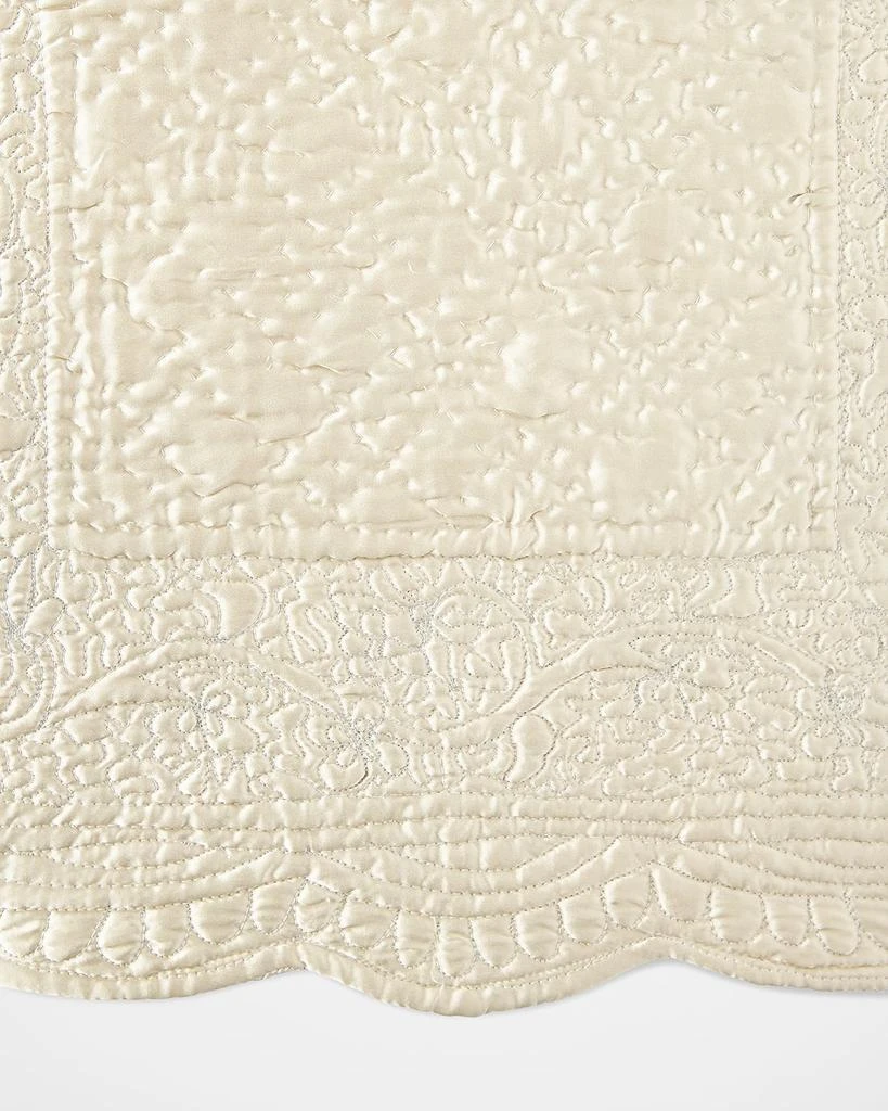 Amity Home Tudor Quilt 2