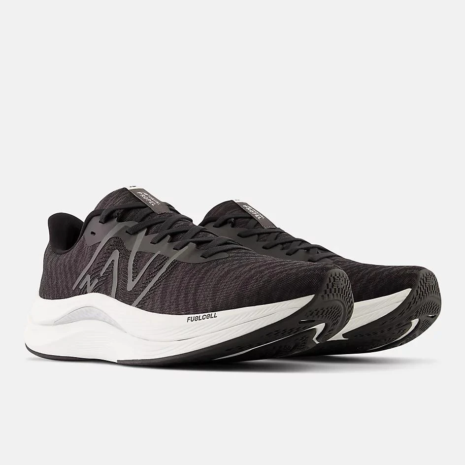 New Balance FuelCell Propel v4 2