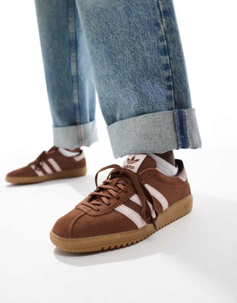Adidas adidas Originals Bermuda trainers in brown 1