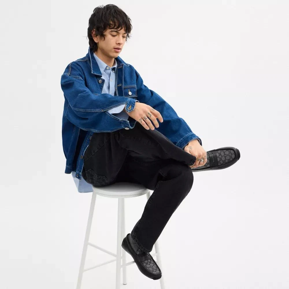 Coach Liam Driver In Signature Jacquard 5