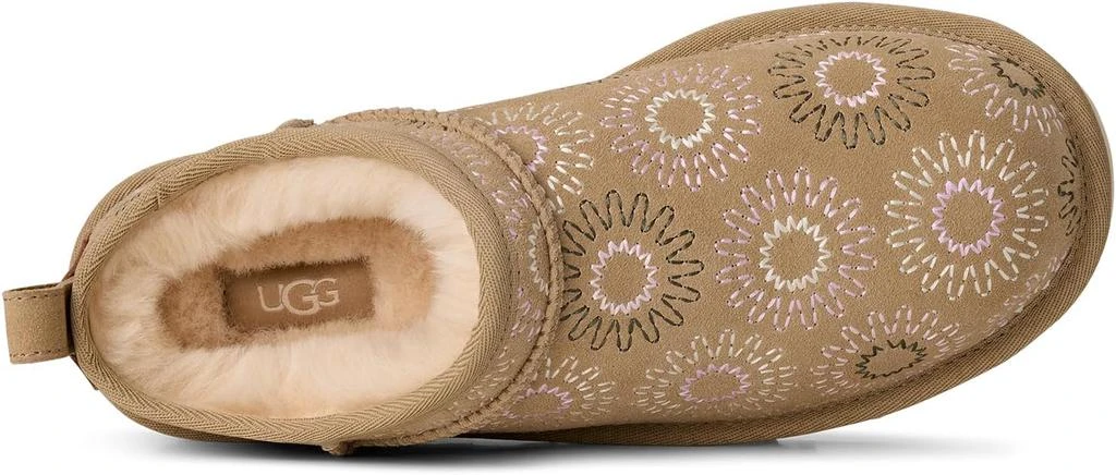 UGG UGG womens Classic Micro Sun Stitch 4