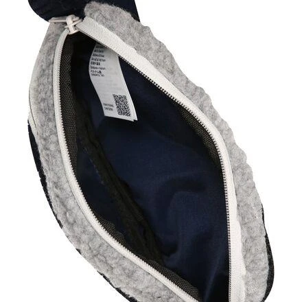 KAVU Snuggy Spectator Pouch 2