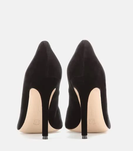 Gianvito Rossi Gianvito 105 velvet pumps 2