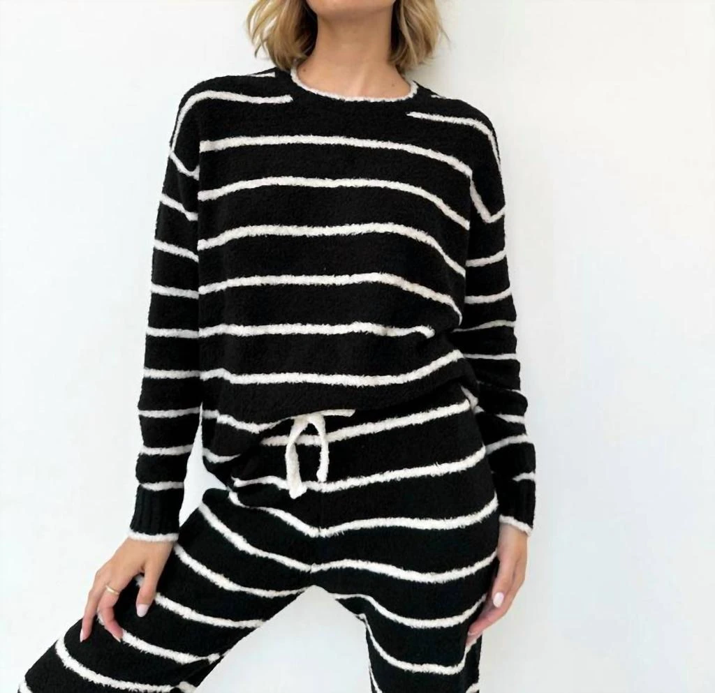 Splendid Splendid - Fuzzy Sweater Pajama Set 3