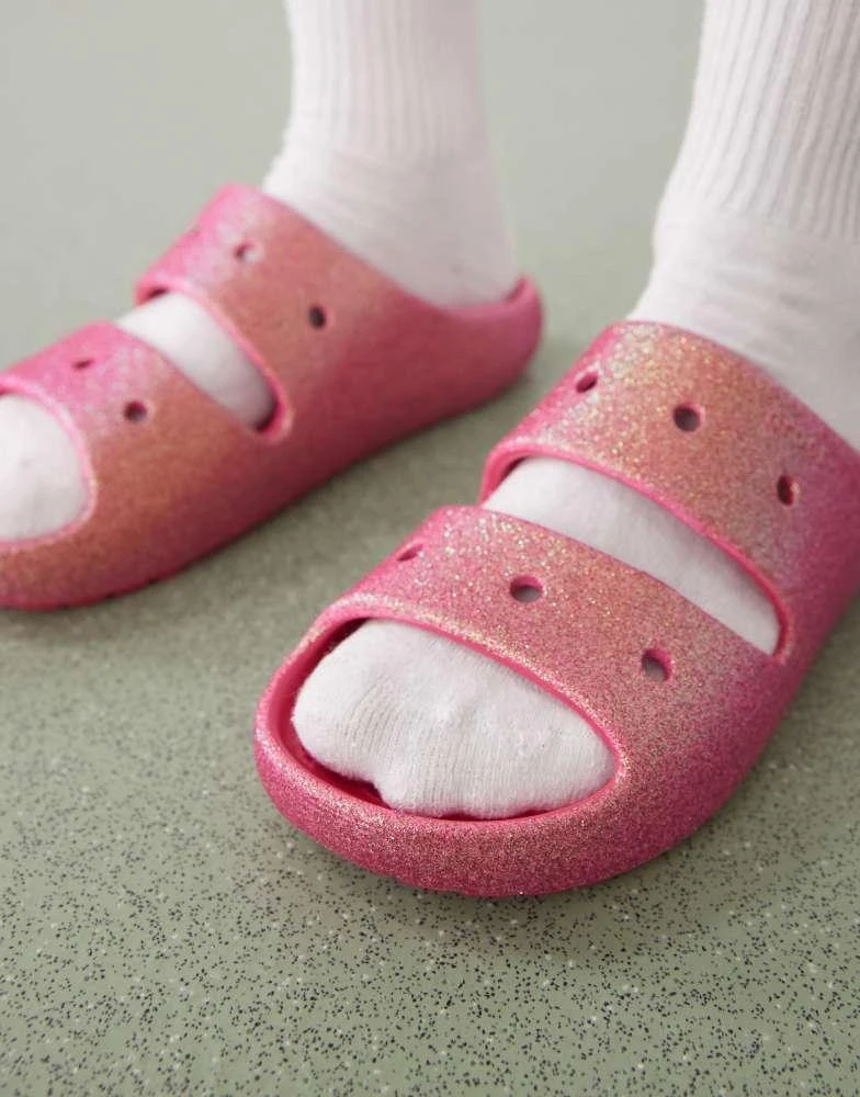 Crocs Crocs Classic iridescent glitter sandal in pink 3