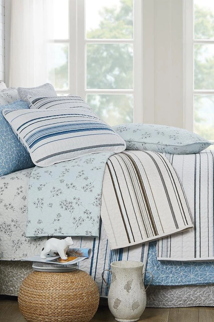 SOUTHSHORE FINE LINENS Geometric Maze Oversized Quilt Sets 3