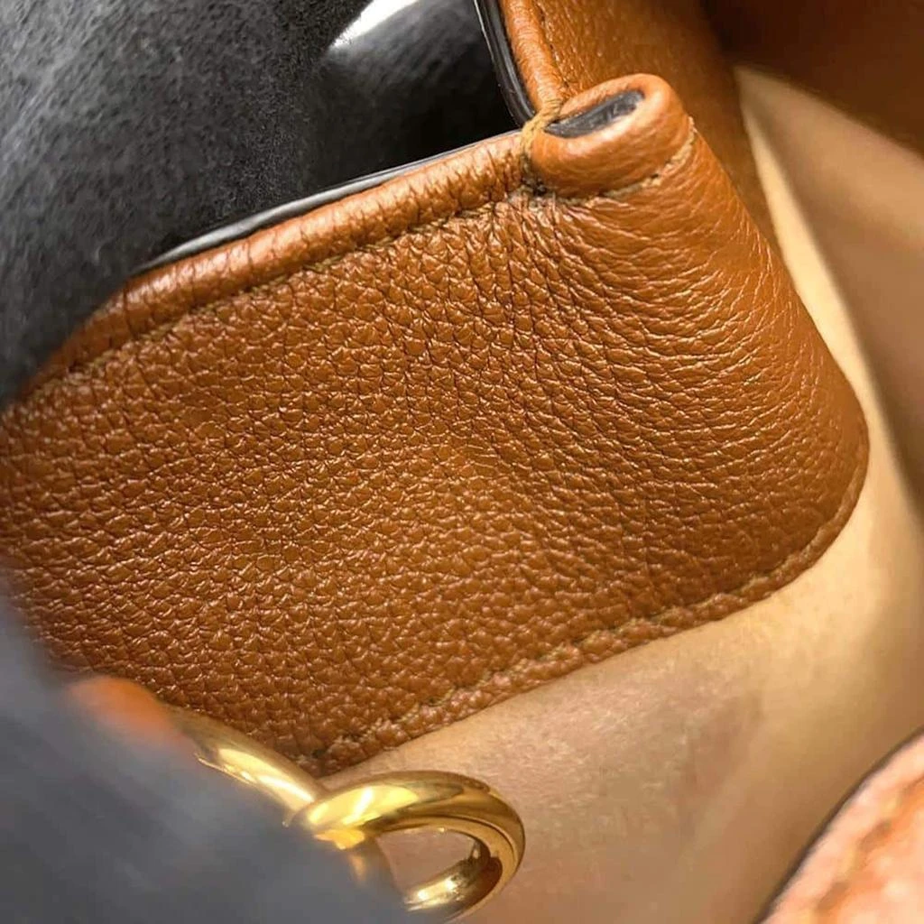 Gucci Gucci Leather Small Diana NM Bamboo Handle Tote Bag 9