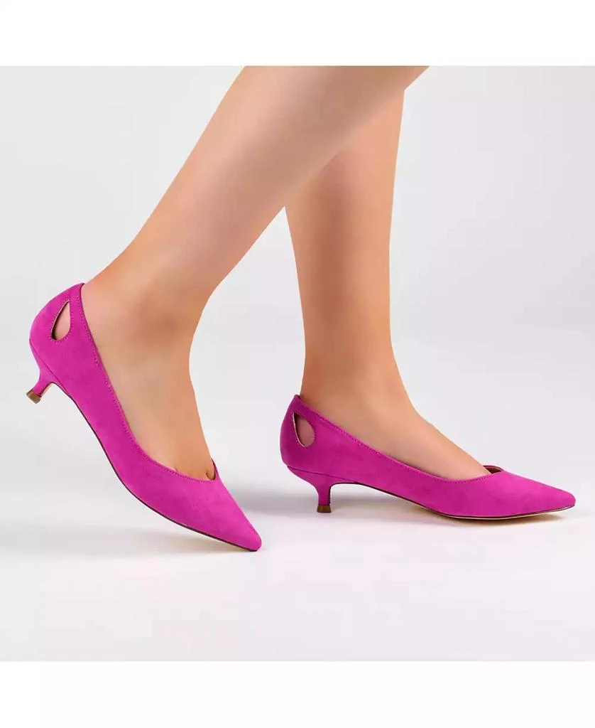 Journee Collection Women's Goldie Kitten Heels 5