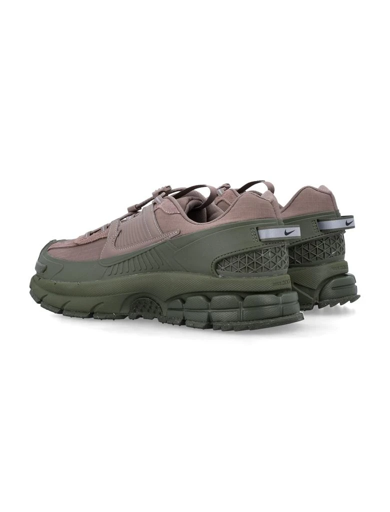 NIKE ZOOM VOMERO ROAM 4