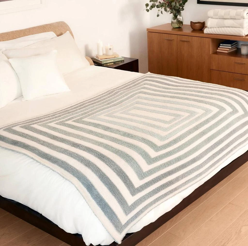 Barefoot Dreams Barefoot Dreams - Cozychic Prismatic Throw 3