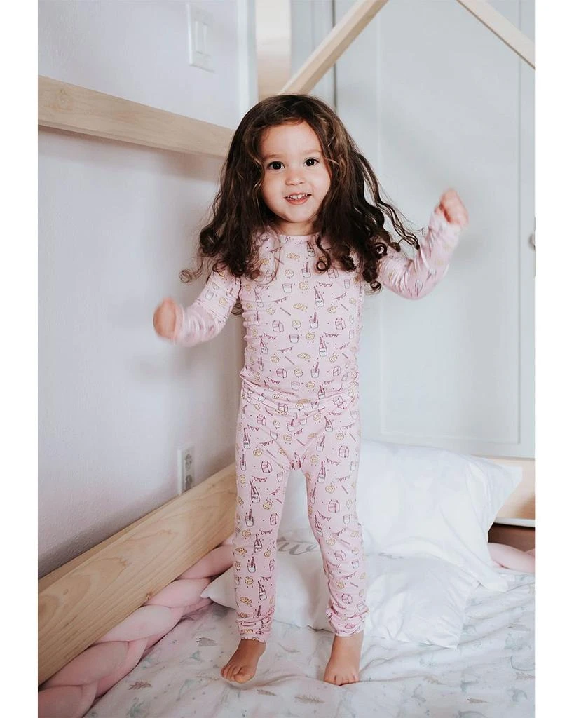 Bellabu Bear Girls
Milk
Cookies Pajama Set - Baby, Little Kid 3